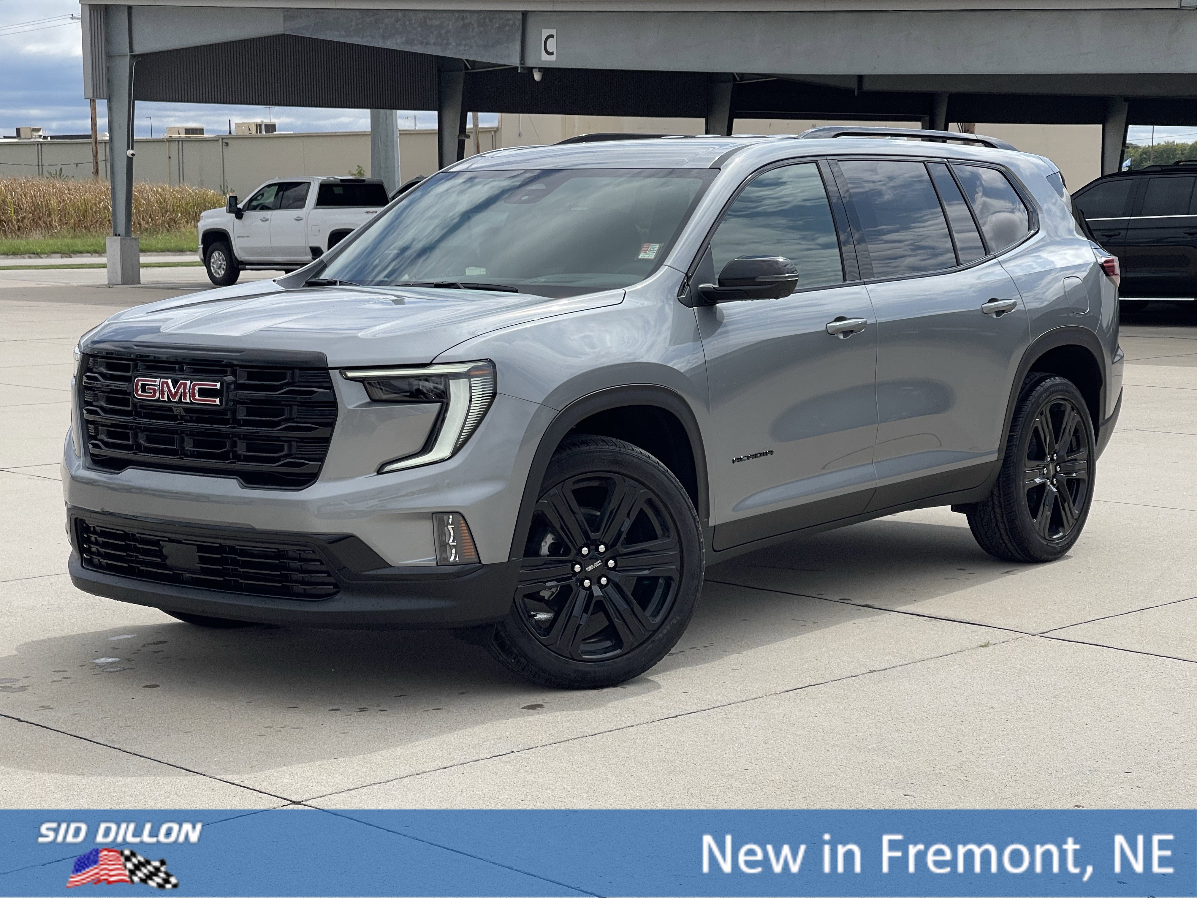 2026 GMC Acadia Elevation's photo