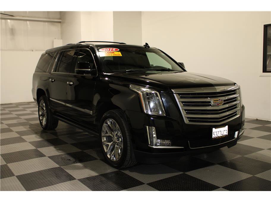 2016 Cadillac Escalade ESV Platinum photo 3