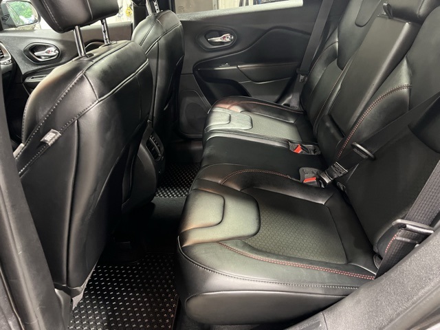 2022 Jeep Cherokee Trailhawk photo 17