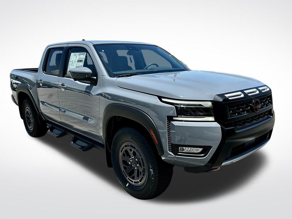 2025 Nissan Frontier PRO-4X photo 2