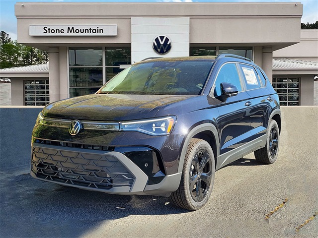 2025 Volkswagen Taos SE Black