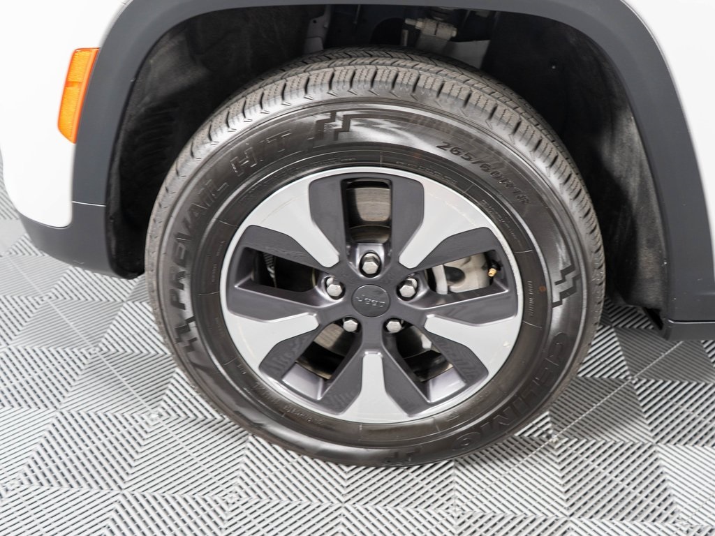 2024 Jeep Cherokee Limited 4xe photo 26
