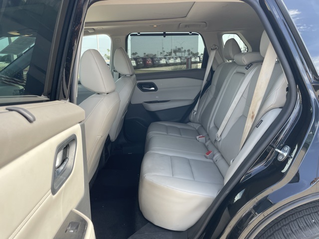 2023 Nissan Rogue SV photo 15
