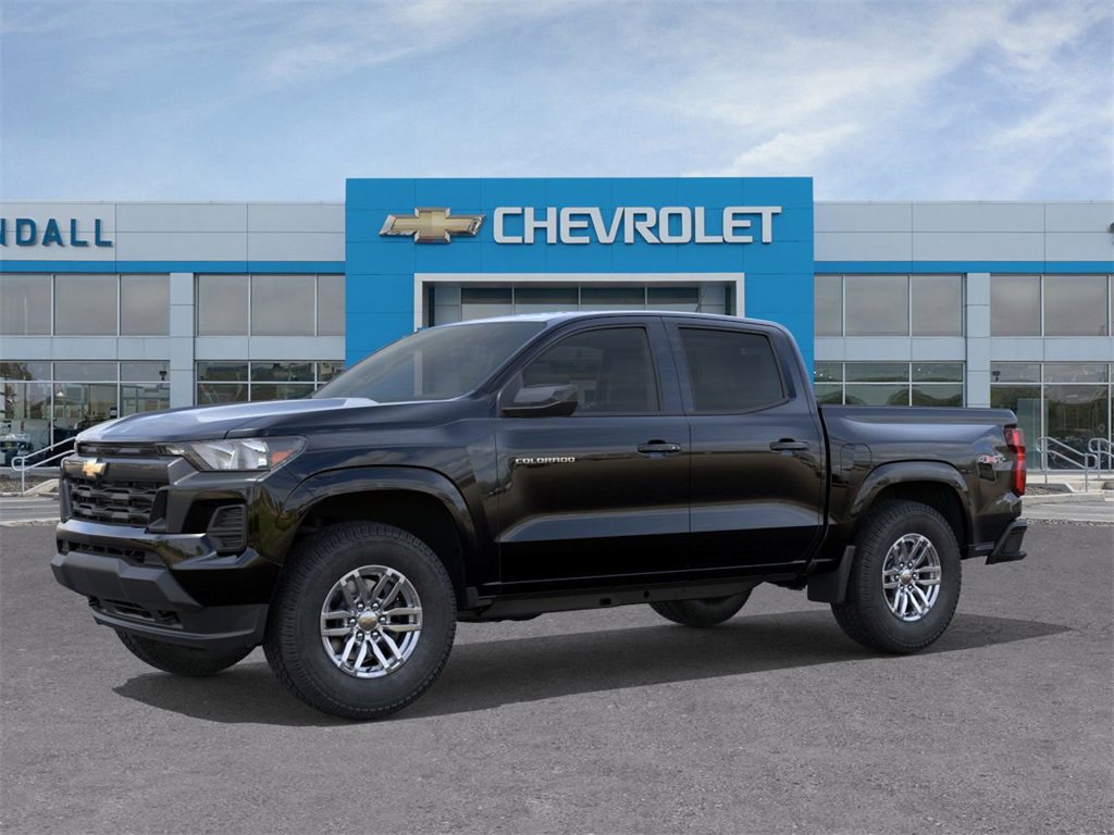 2025 Chevrolet Colorado Work Truck LT photo 2