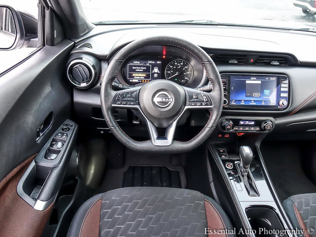 2024 NISSAN KICKS - Image 10