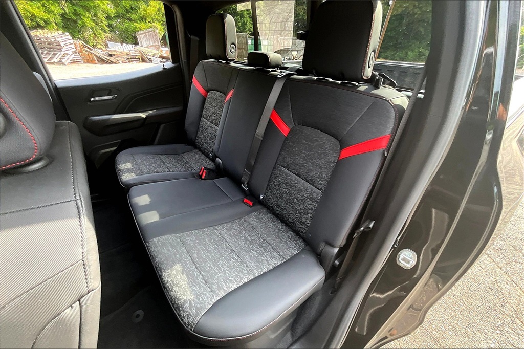 2023 Chevrolet Colorado Z71 photo 21