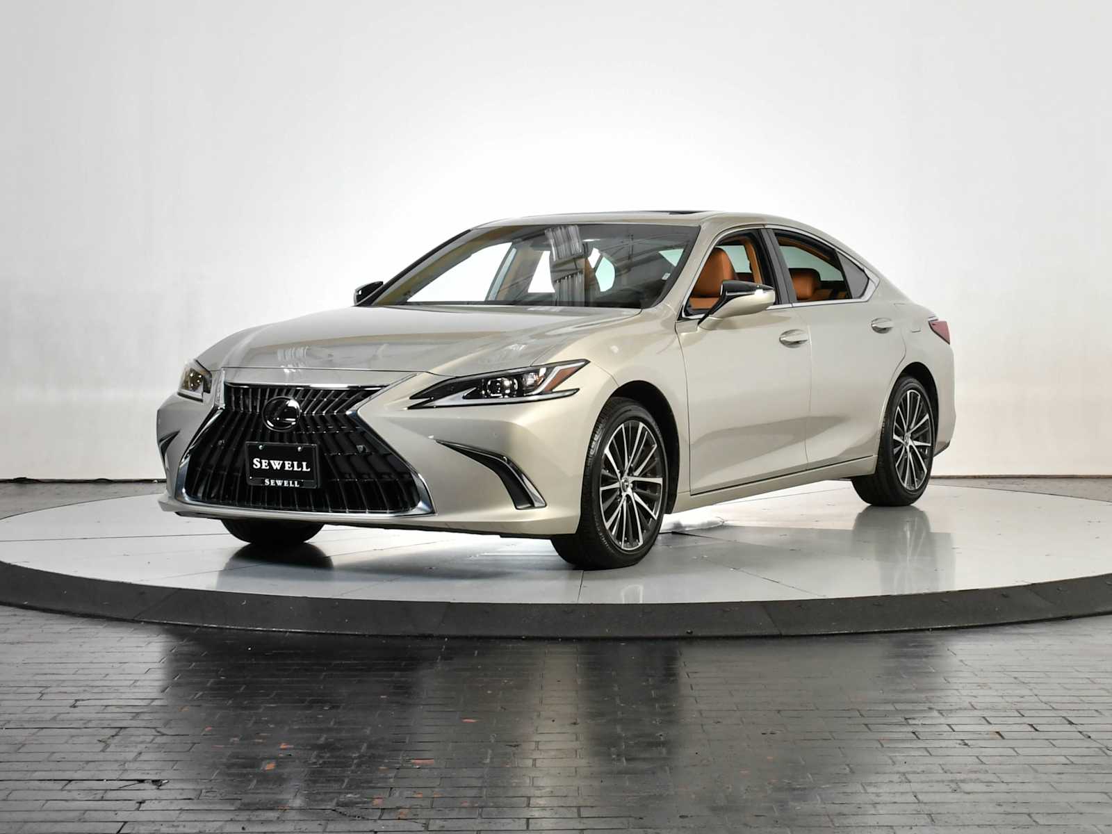 2025 Lexus ES 350's photo