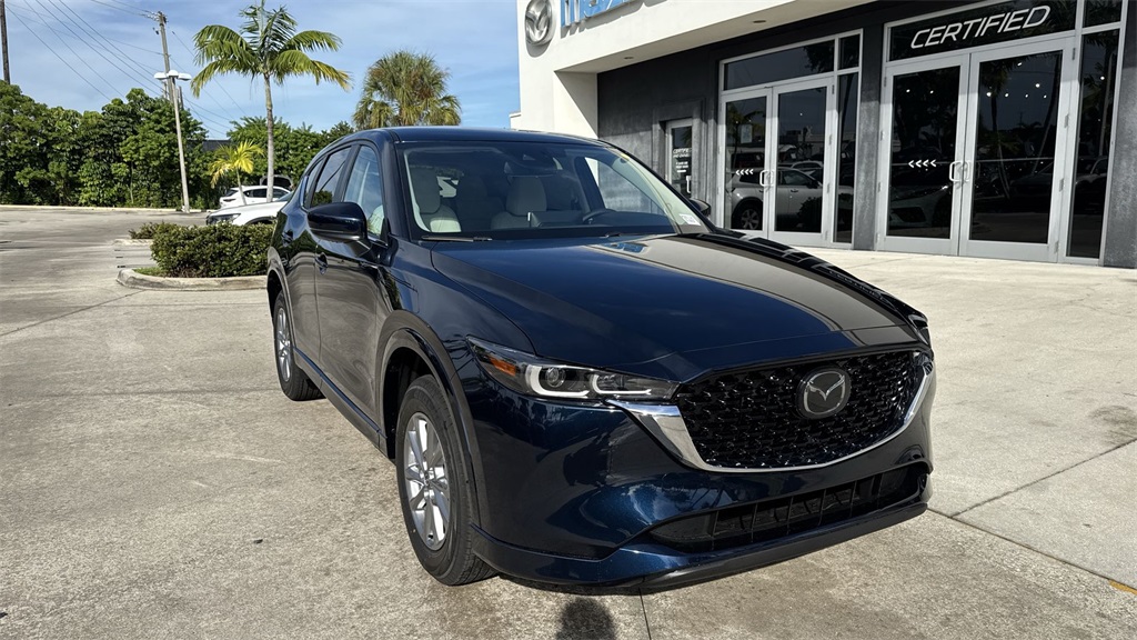 2025 Mazda CX-5 2.5 S Preferred photo 2