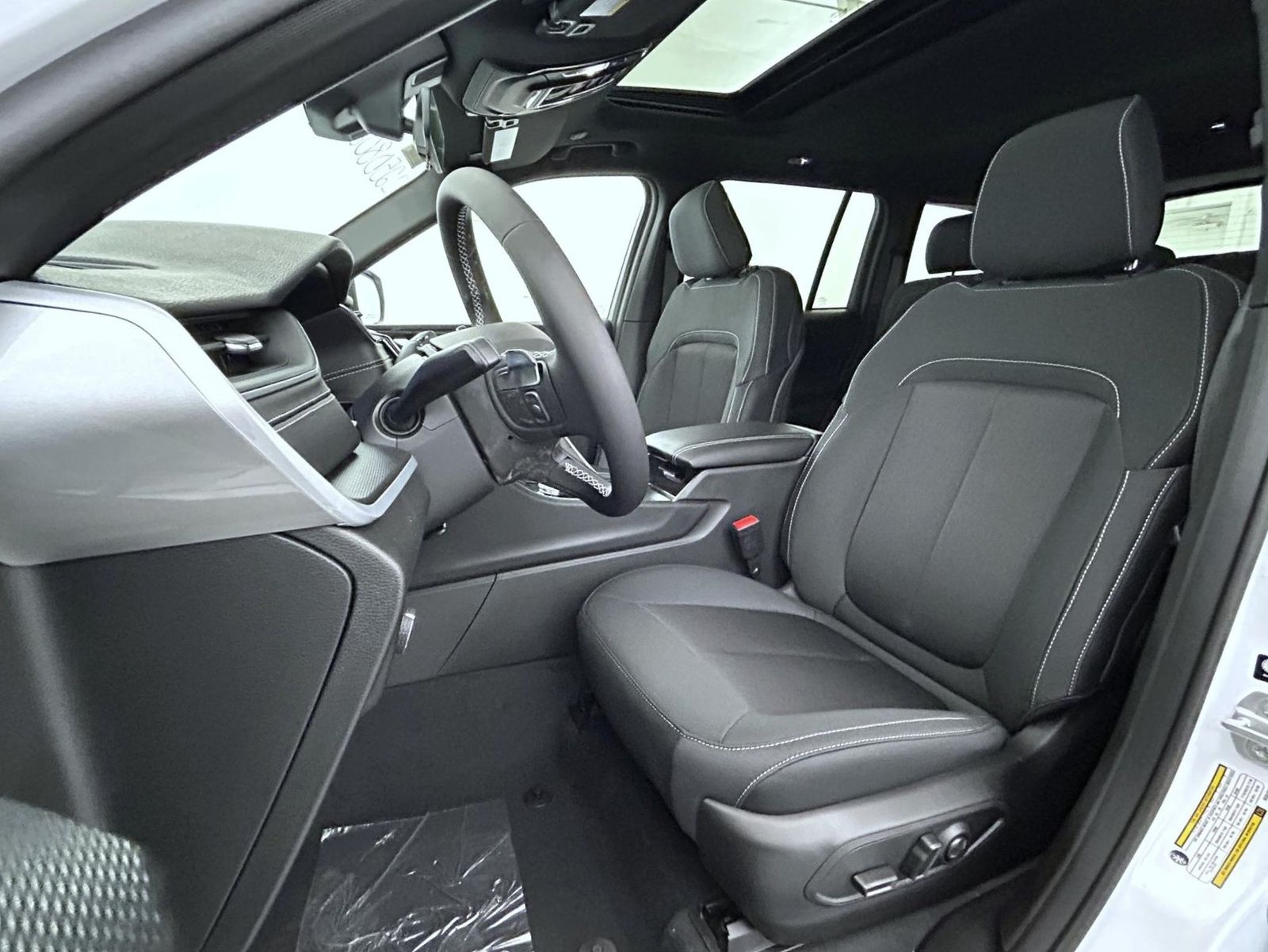 2025 Jeep Grand Cherokee Laredo X photo 8