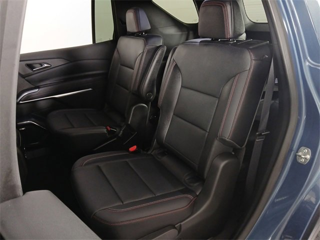 2025 Chevrolet Traverse Z71 photo 16