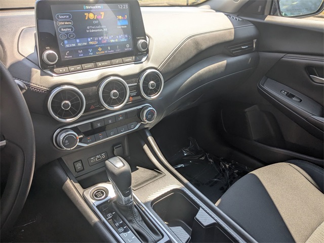 2025 Nissan Sentra SV photo 17