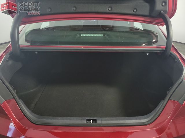 2021 Toyota Camry LE photo 22