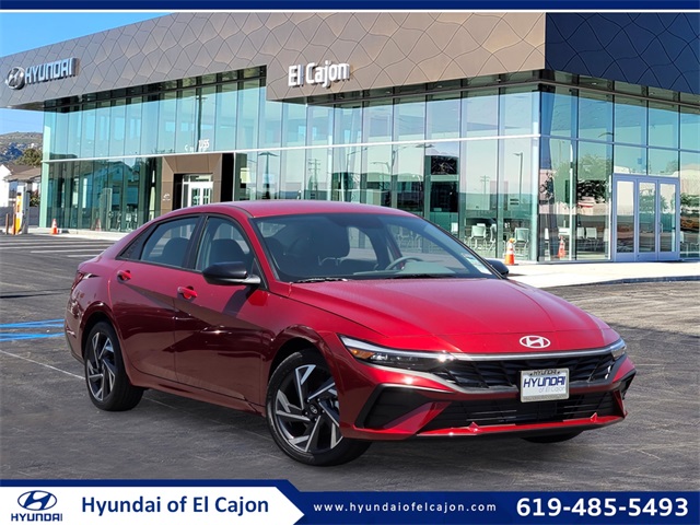 2025 Hyundai Elantra SEL's photo