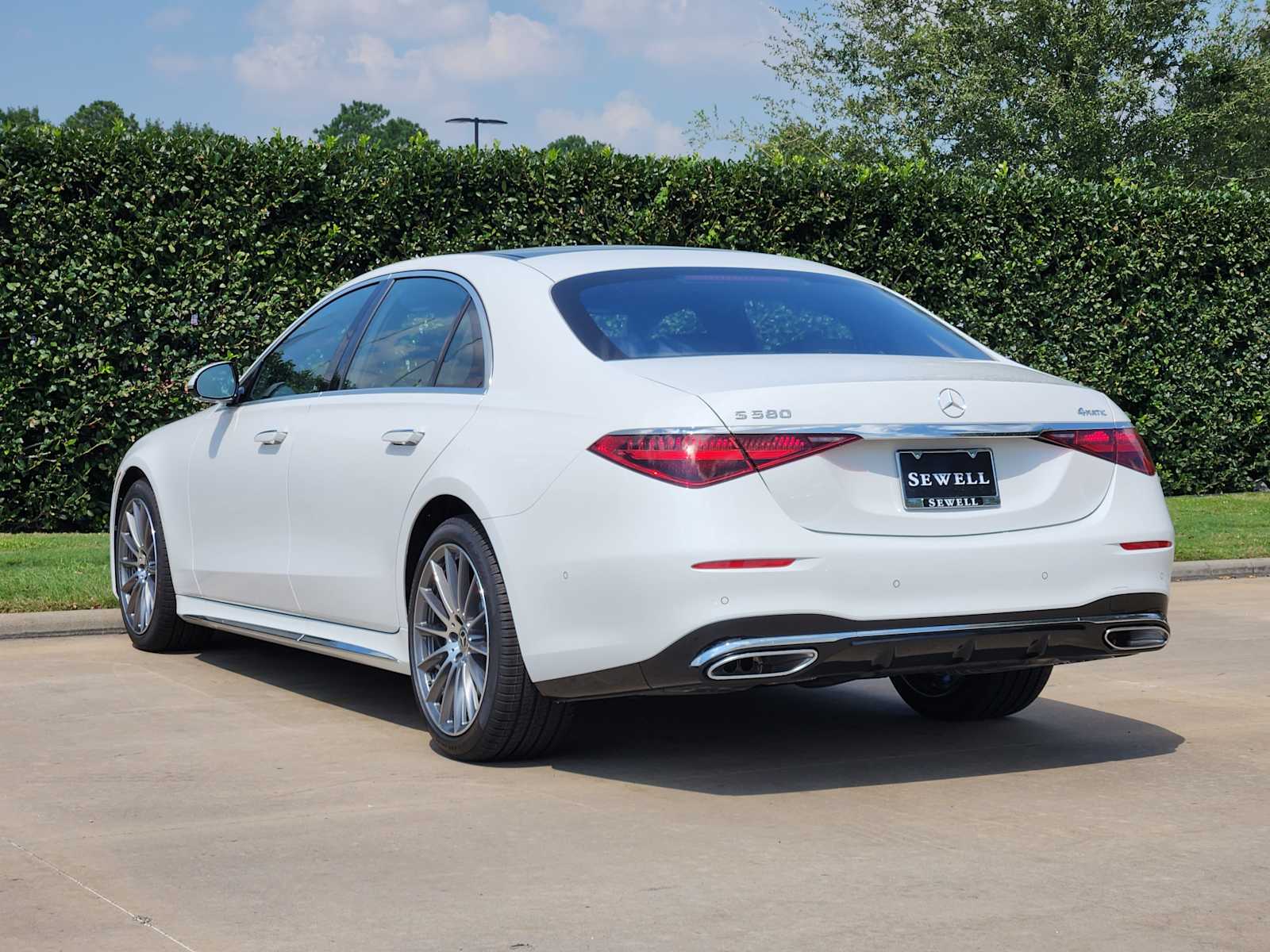 2026 Mercedes Benz S 580 4MATIC photo 3
