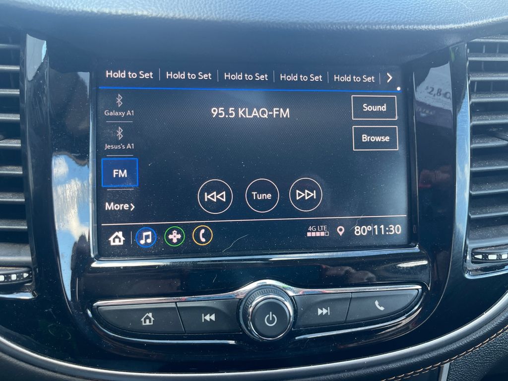 2022 Chevrolet Trax LS photo 11