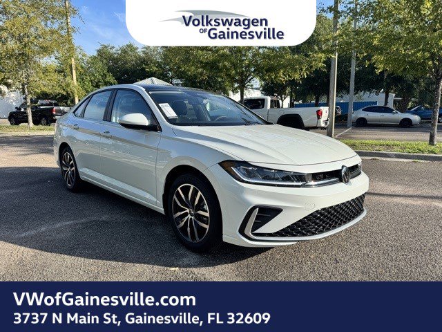 2025 Volkswagen Jetta SE's photo