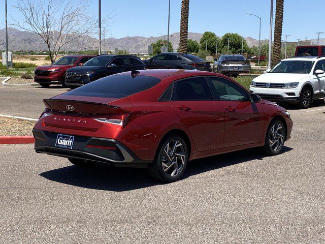 2025 Hyundai Elantra SEL Sport photo 3
