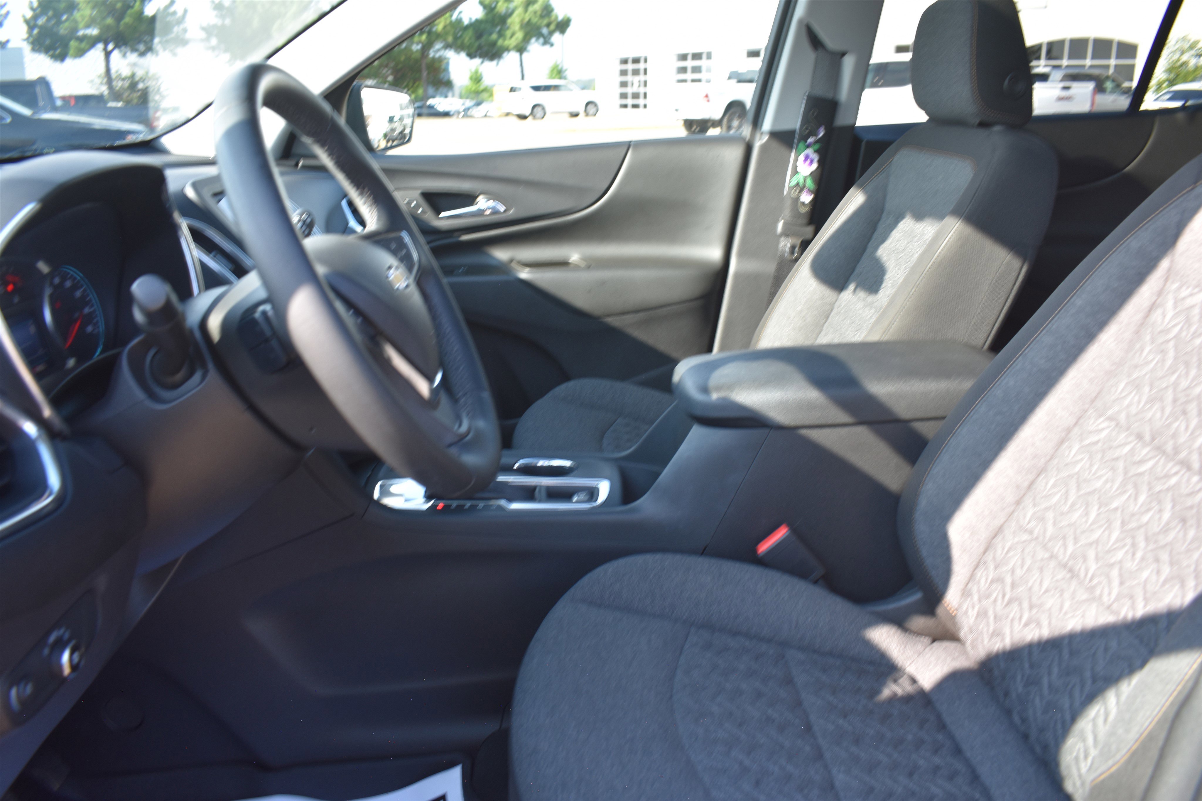 2023 Chevrolet Equinox LT photo 5