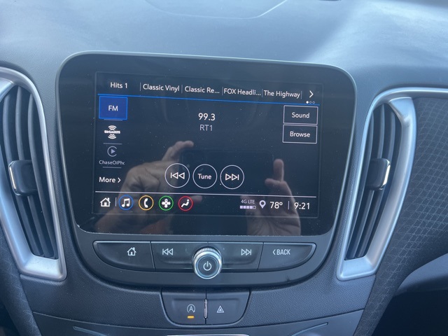 2023 Chevrolet Malibu 1LT photo 17