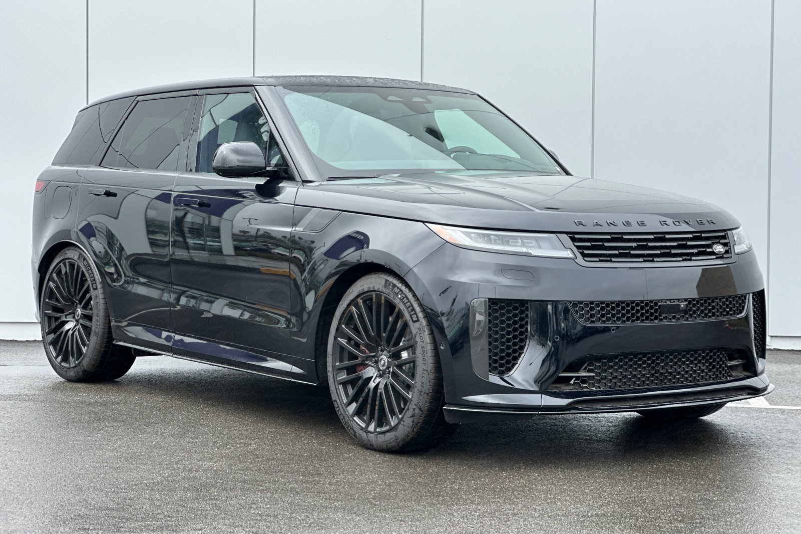 2025 Land Rover Range Rover Sport photo 6