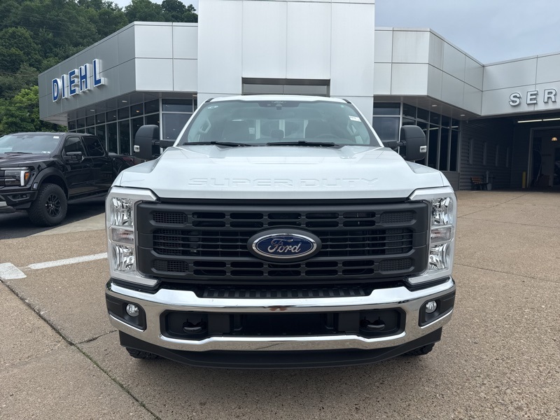 2025 Ford F-250 XL photo 2