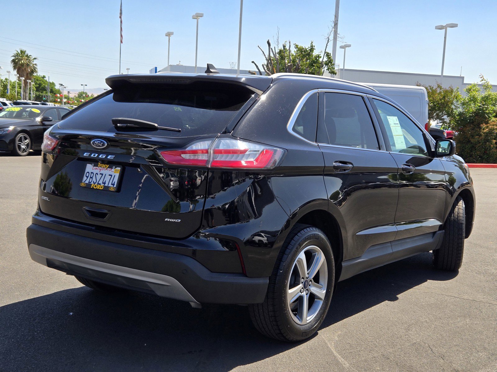 2022 Ford Edge SEL photo 6
