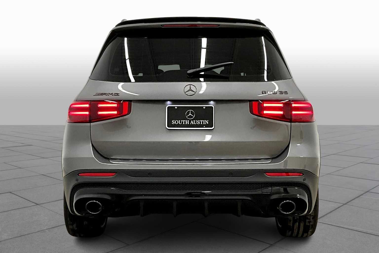 2025 Mercedes Benz GLB AMG 35 4MATIC photo 4