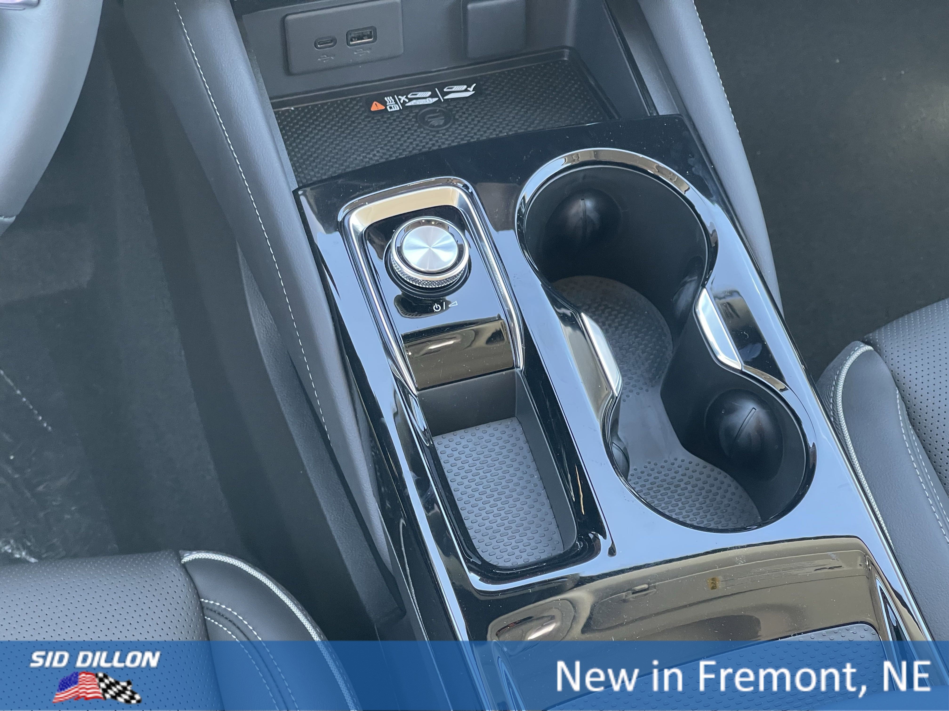 2025 Buick Envision Avenir photo 4
