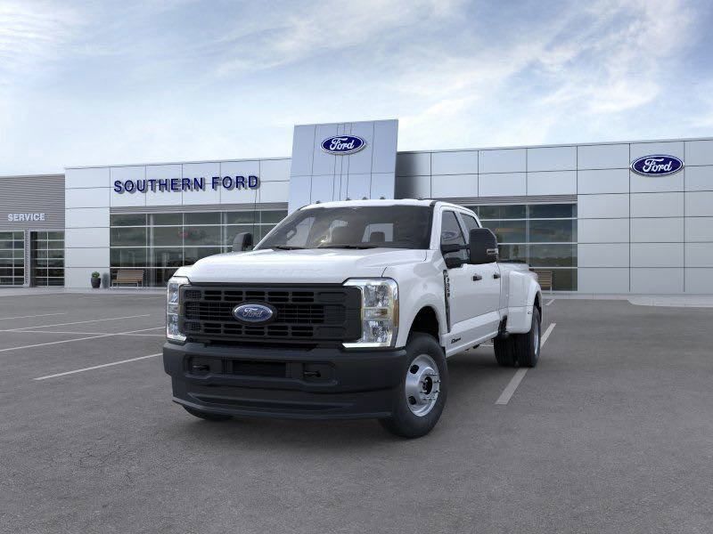 2025 Ford F-350 XL photo 2