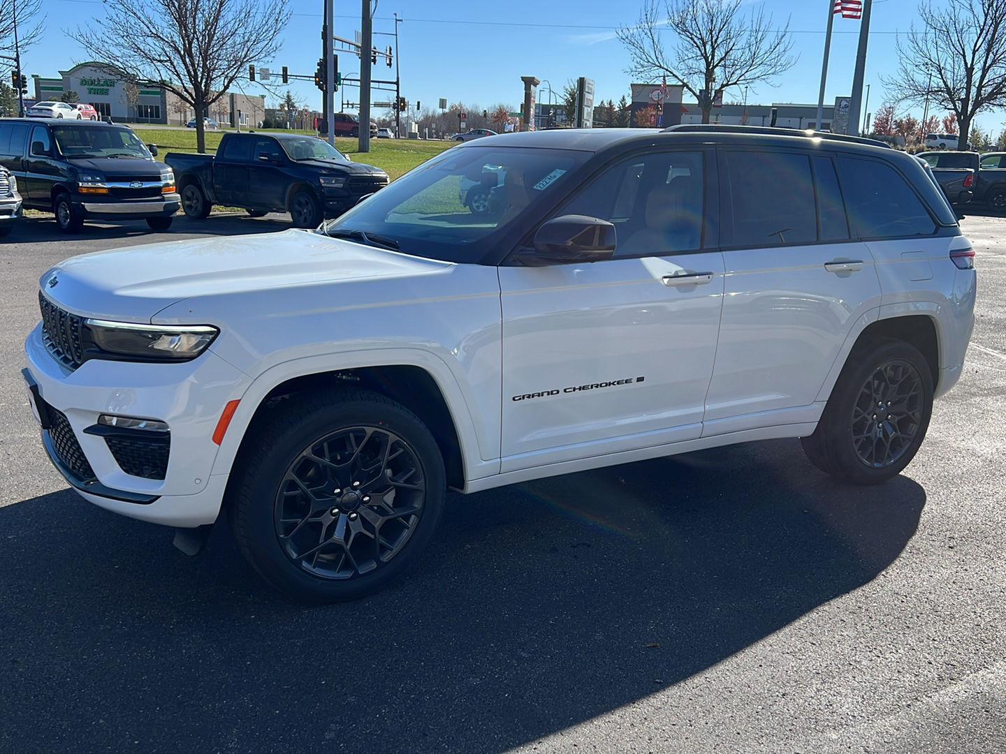 2025 Jeep Grand Cherokee Summit Reserve's photo