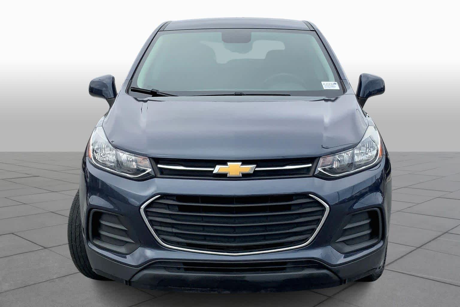 2019 Chevrolet Trax LS photo 3