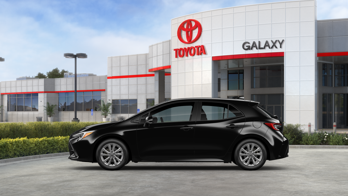 2025 Toyota Corolla SE photo 4