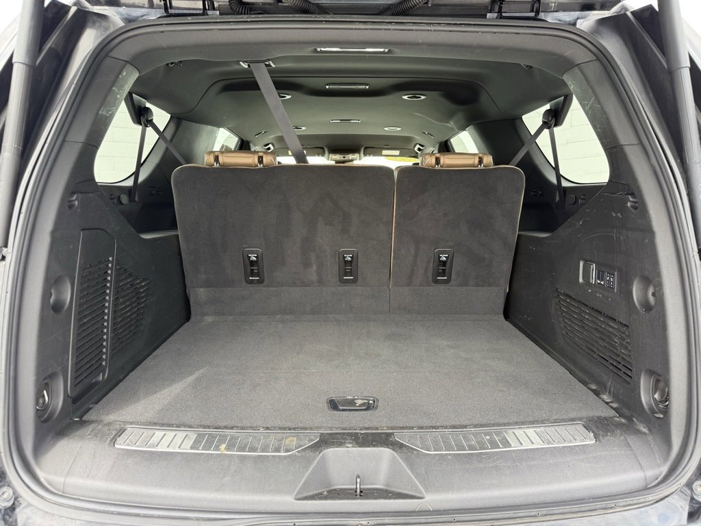 2024 Chevrolet Suburban Premier photo 32