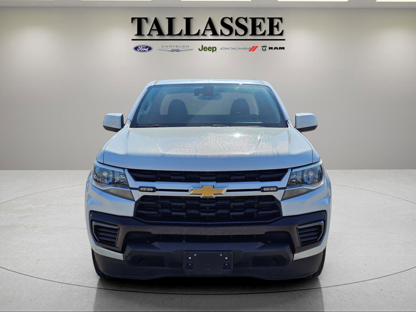 2021 Chevrolet Colorado LT photo 2