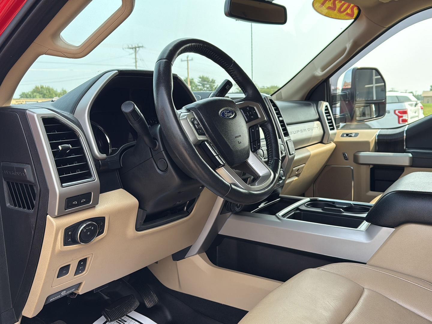 2021 Ford F-250 Lariat Tremor photo 7