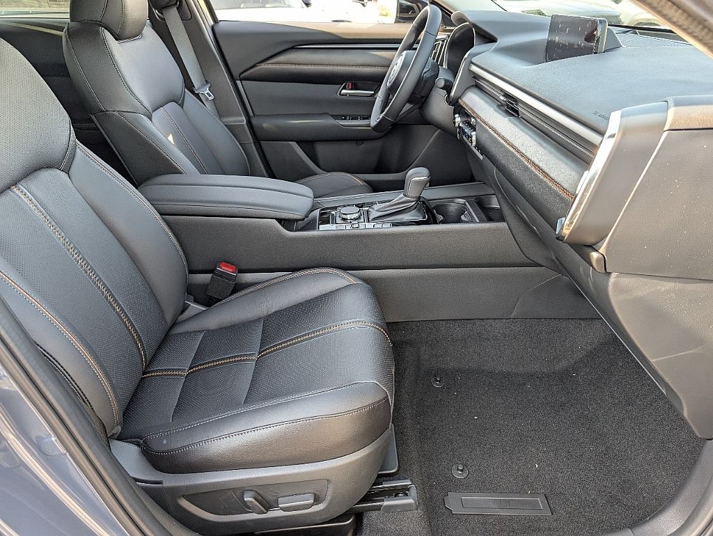 2025 Mazda CX-50 Premium Plus photo 14