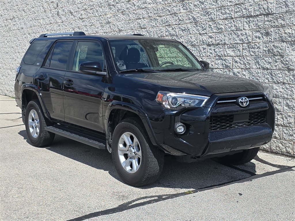 2024 Toyota 4Runner SR5 4WD photo 14