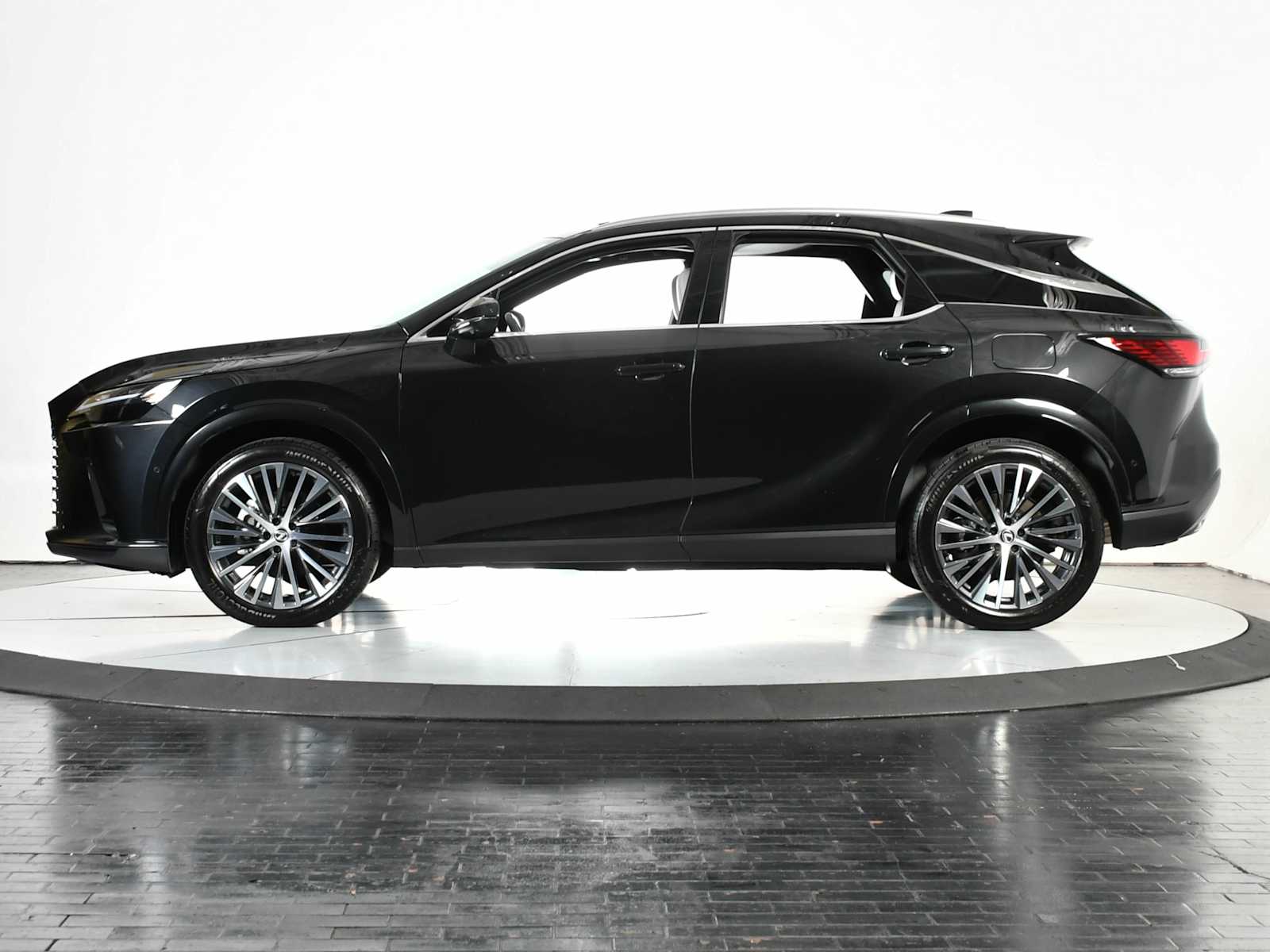 2024 Lexus RX Premium photo 2