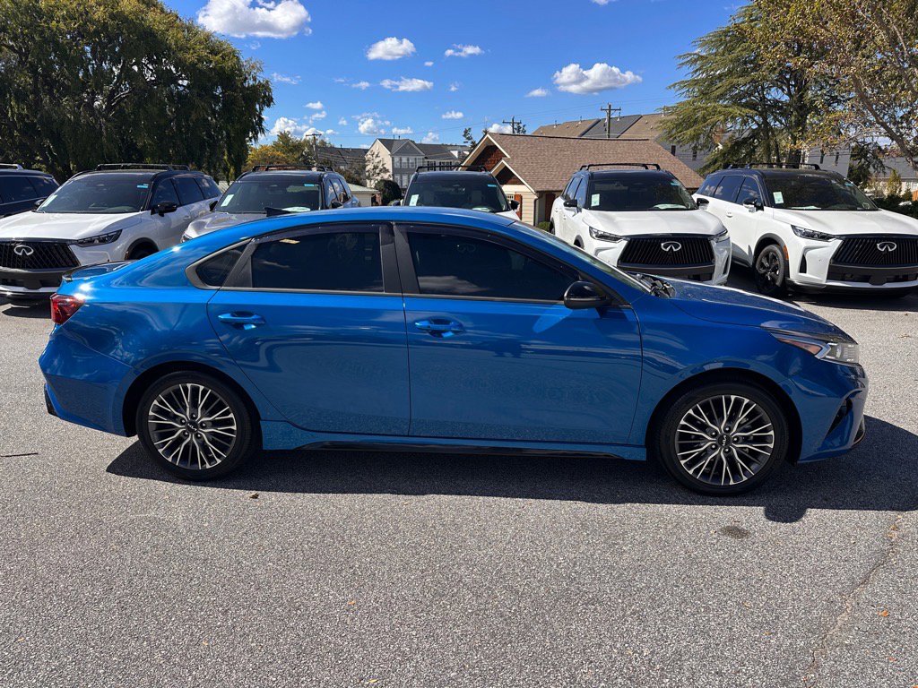 2023 Kia Forte GT-Line photo 2