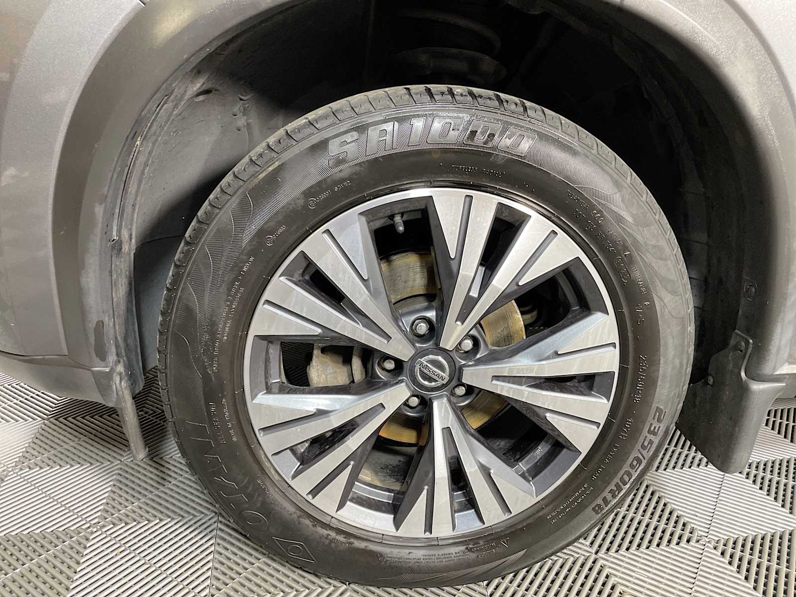 2021 Nissan Rogue SV photo 28