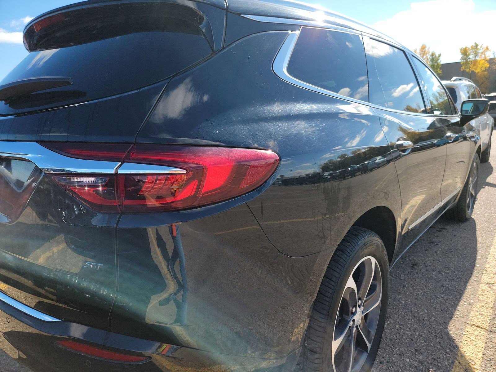 2020 Buick Enclave Essence photo 4