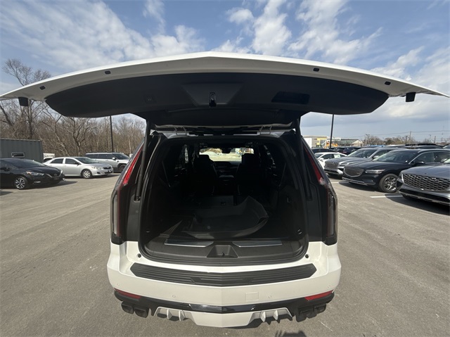 2023 Cadillac Escalade V-Series photo 22