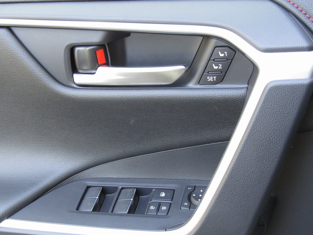 2025 Toyota RAV4 Prime XSE Premium photo 37