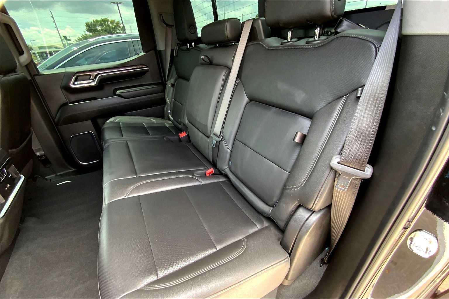 2024 Chevrolet Silverado 1500 LTZ photo 18