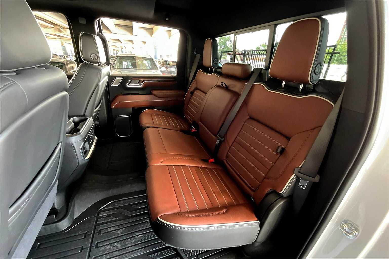 2025 Gmc Sierra HD Denali Ultimate photo 16