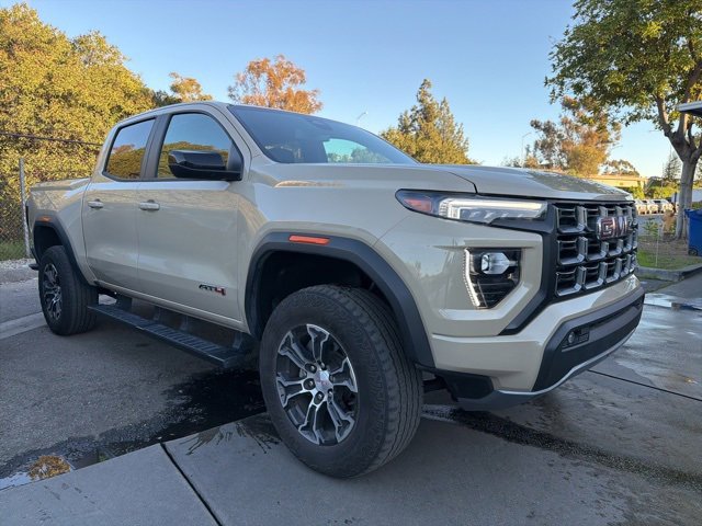 2024 GMC Canyon AT4's photo