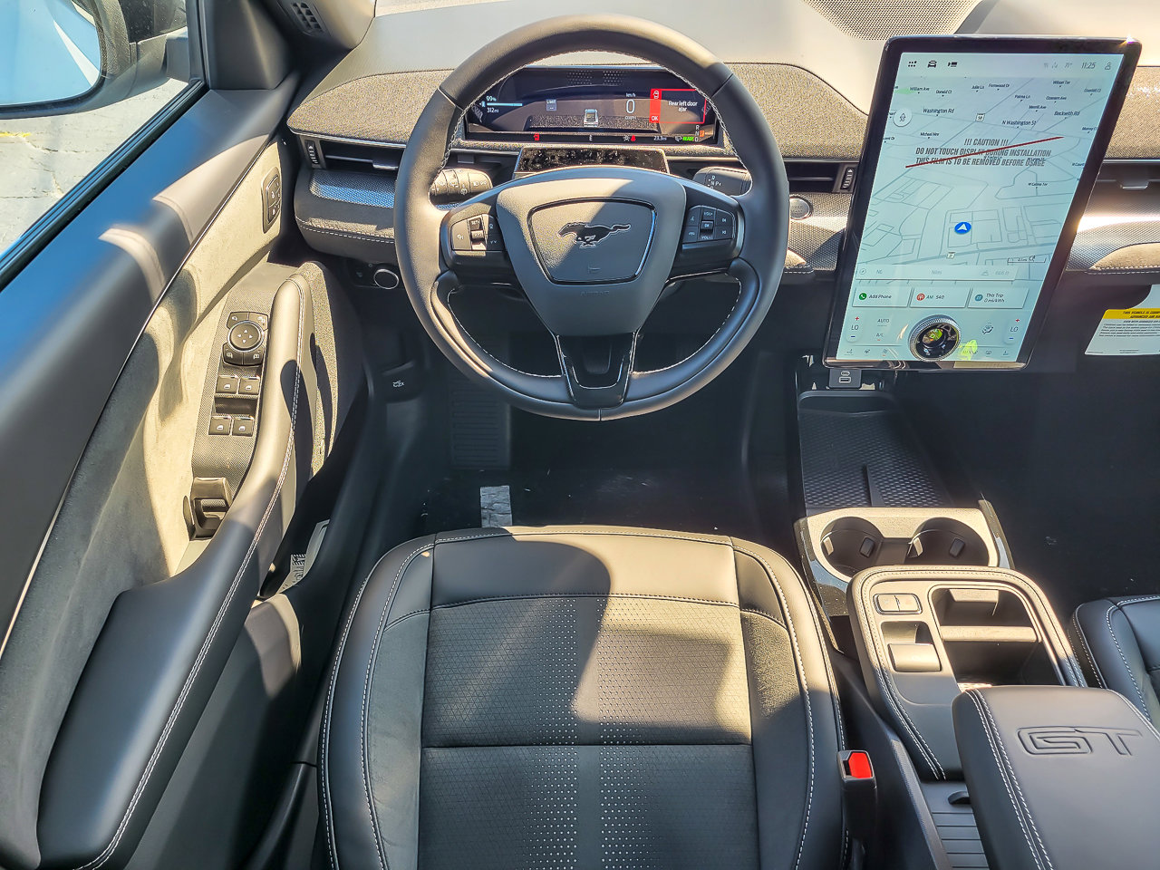 2025 FORD MUSTANG MACH-E - Image 13