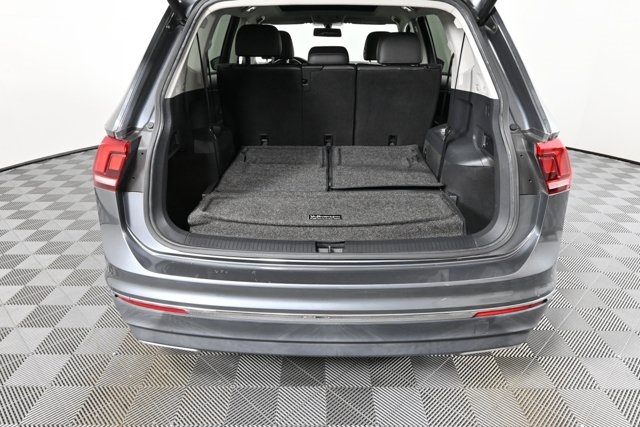 2018 Volkswagen Tiguan SEL photo 9
