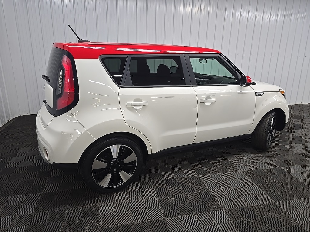 2019 Kia Soul Plus photo 3