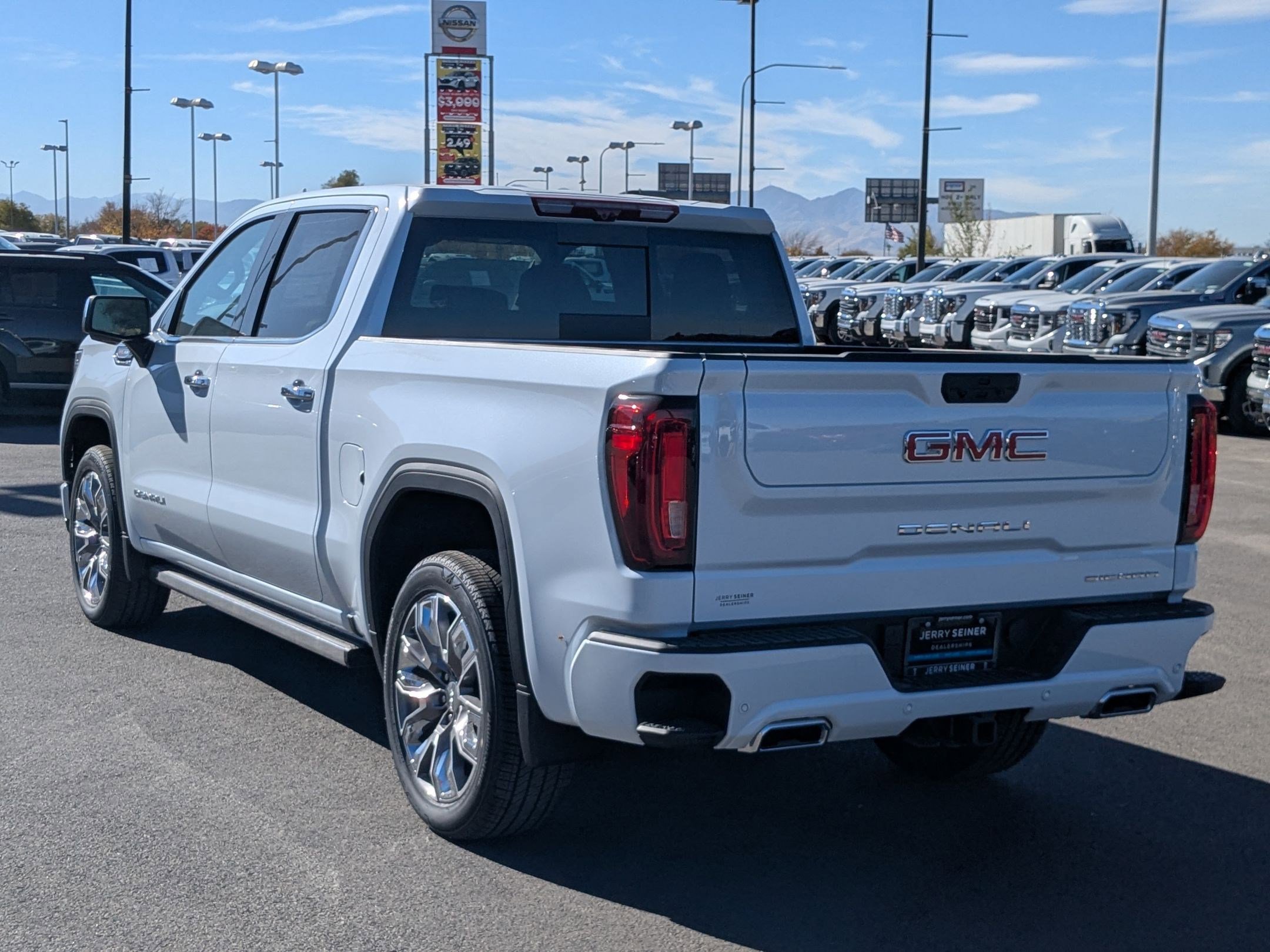 2026 Gmc Sierra 1500 Denali photo 2